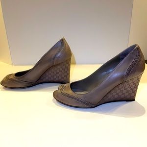 Gucci embossed wedge heel with open toe